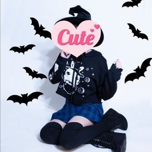 ❌SOLD❌ Witchy Bun hoodie Crop! 🧹